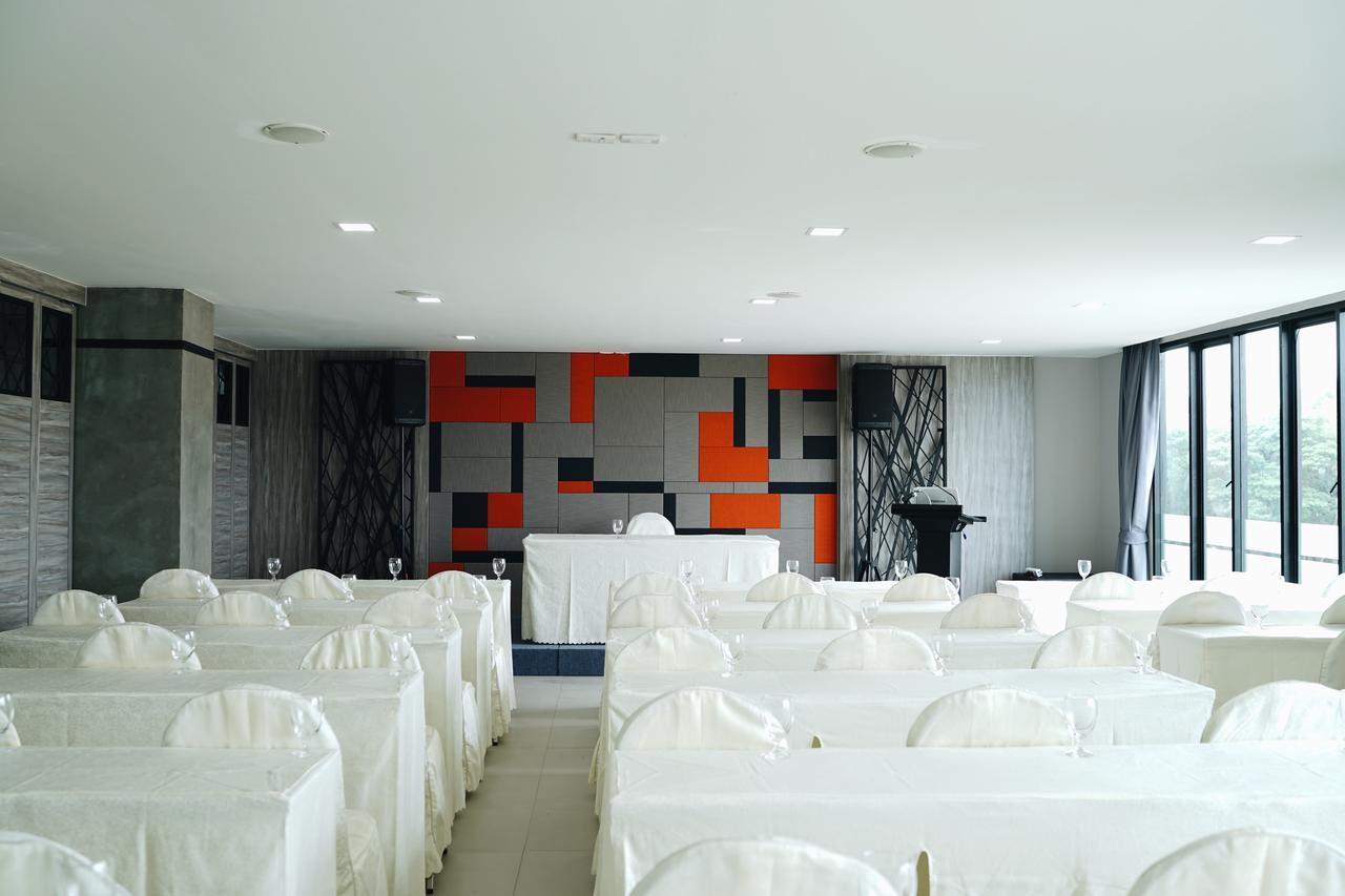 deVloft hotel Korat Nakhonratchasima Exterior foto